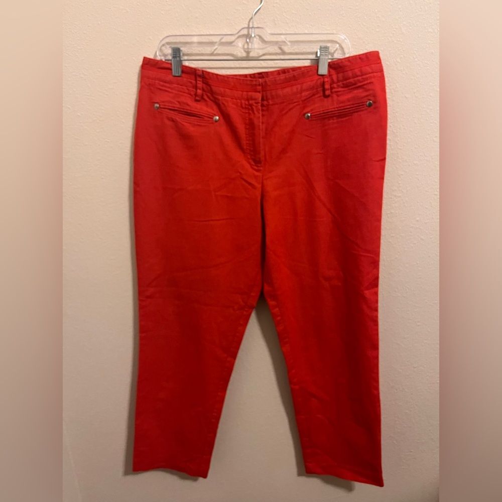 Larry Levine Vibrant Red Cropped Women's Pants